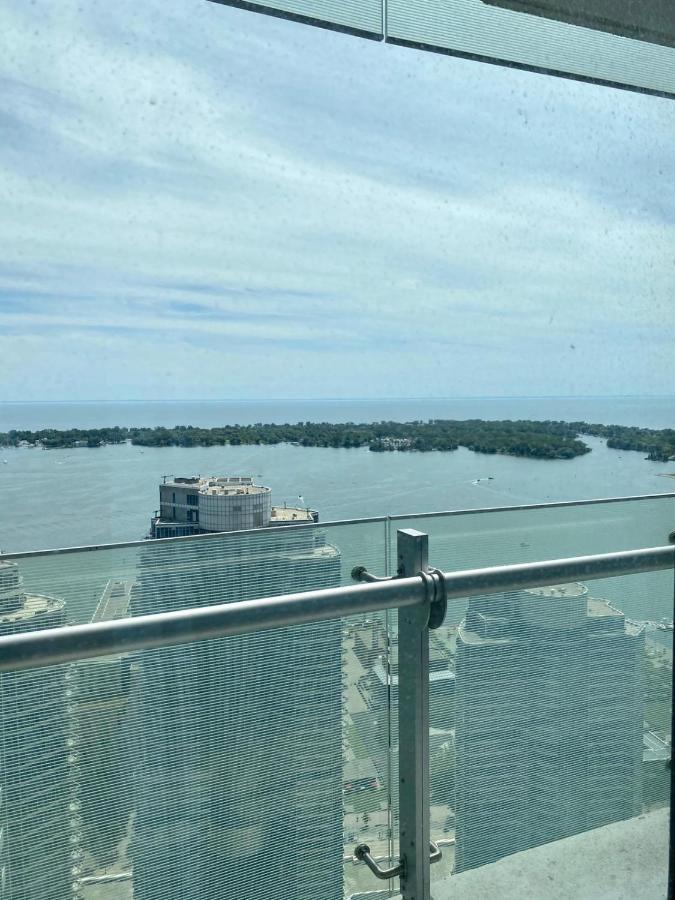 Ihost Suites Ice Condo Toronto Luaran gambar