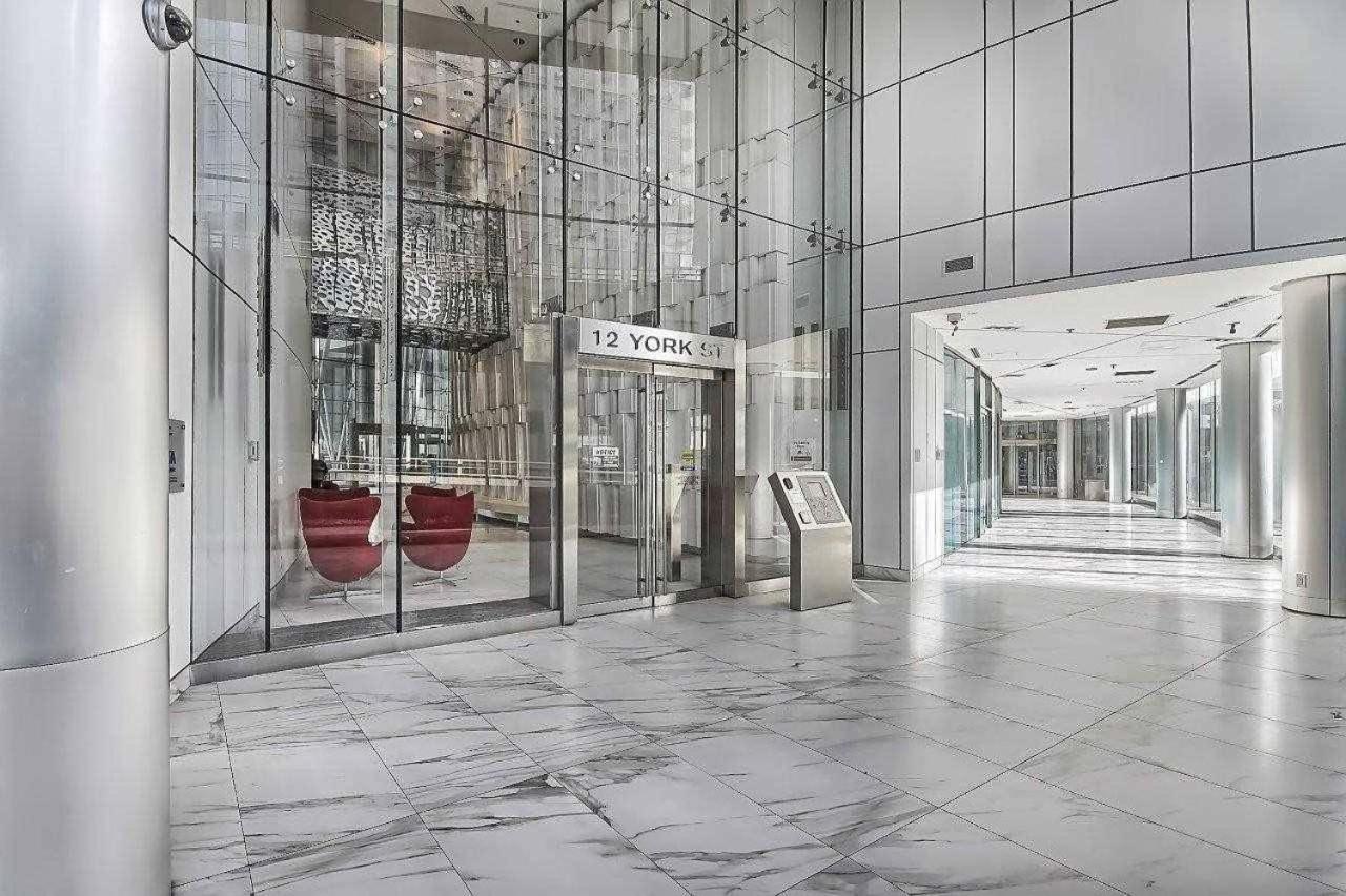 Ihost Suites Ice Condo Toronto Luaran gambar