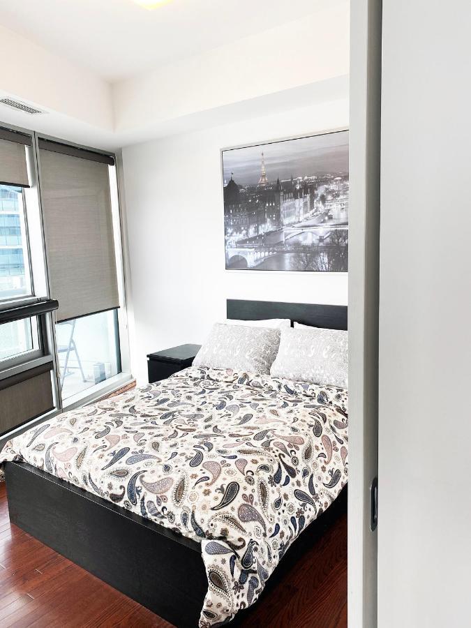 Ihost Suites Ice Condo Toronto Luaran gambar