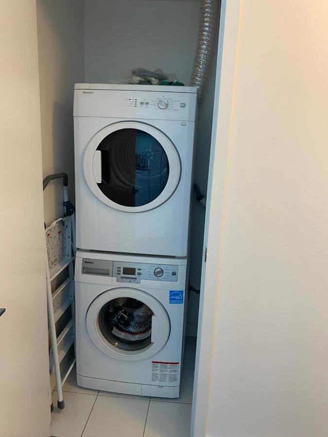 Ihost Suites Ice Condo Toronto Luaran gambar