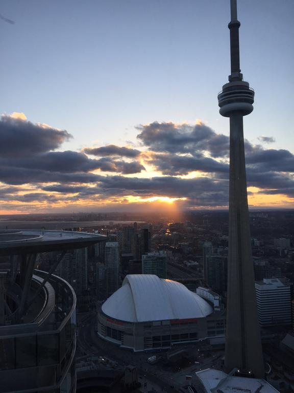Ihost Suites Ice Condo Toronto Luaran gambar