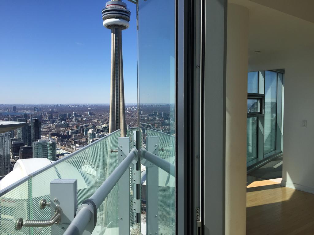 Ihost Suites Ice Condo Toronto Luaran gambar